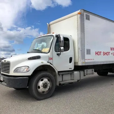 hot shot delivery truck